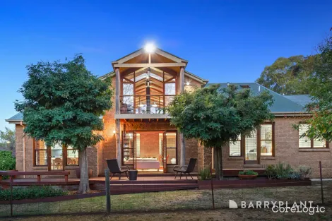 Property photo of 72 Lakewood Drive Knoxfield VIC 3180