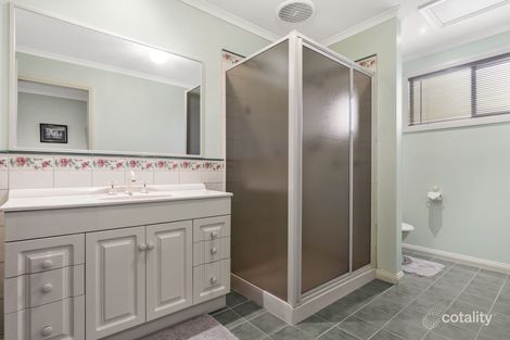Property photo of 11 Cairns Drive Darley VIC 3340