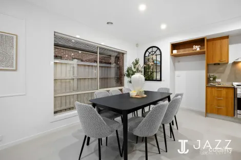 Property photo of 8 Oakland Avenue Point Cook VIC 3030