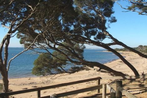 Property photo of 2 Red Rocks Road Cowes VIC 3922