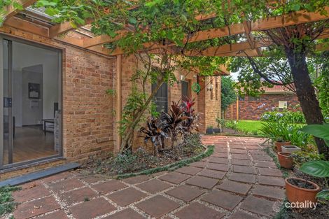 Property photo of 18 Cocos Palm Drive Bomaderry NSW 2541