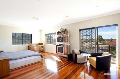 Property photo of 4 Turner Place Casula NSW 2170