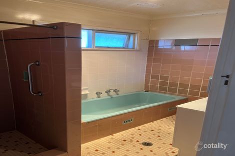 Property photo of 18 McLure Circuit Jindabyne NSW 2627