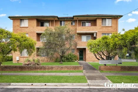 Property photo of 5/248 River Avenue Carramar NSW 2163