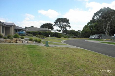 Property photo of 1 Meyer Place Bomaderry NSW 2541