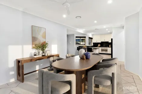 Property photo of 27 Kariewood Circuit Horsley NSW 2530