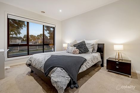 Property photo of 23 Discovery Close Craigieburn VIC 3064