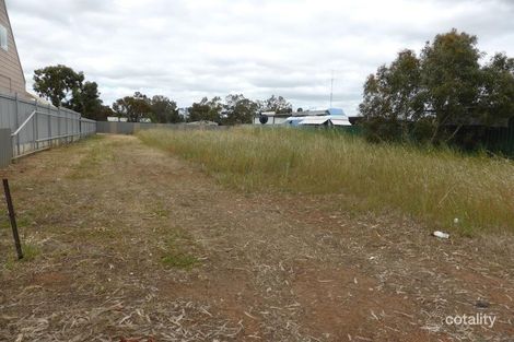 Property photo of 20 Milhinch Street Muluckine WA 6401