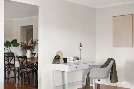 Property photo of 21 Chittenup Bend Sydenham VIC 3037