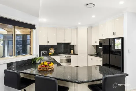 Property photo of 27 Kariewood Circuit Horsley NSW 2530