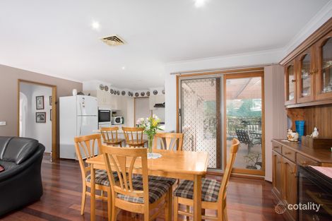 Property photo of 3 Oxenford Rise Narre Warren South VIC 3805