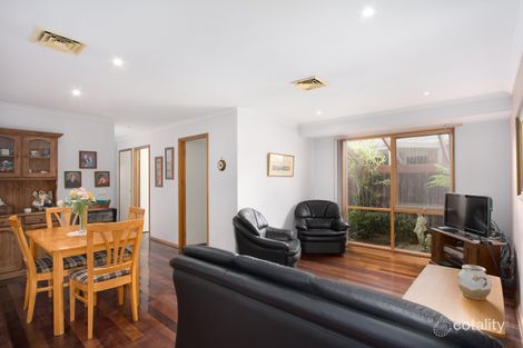 Property photo of 3 Oxenford Rise Narre Warren South VIC 3805