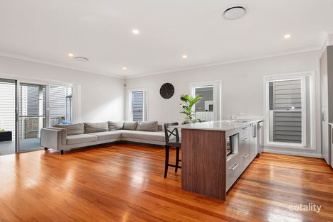 Property photo of 18 Austinmer Street Tullimbar NSW 2527
