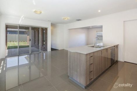 Property photo of 19 Cahill Close Lucas VIC 3350