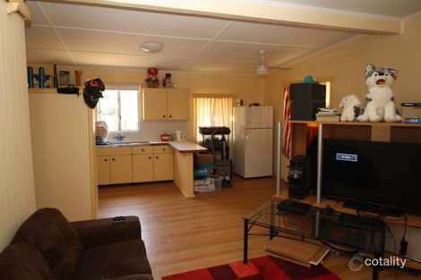2 Allinga St, Coombabah, QLD 4216