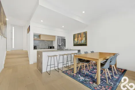 Property photo of 68 Galileo Gateway Bundoora VIC 3083