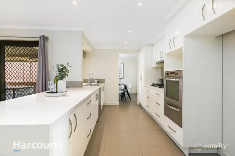 Property photo of 17 Tumut Place St Clair NSW 2759
