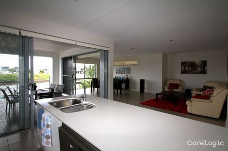 Property photo of 29 Harbourvue Court Helensvale QLD 4212