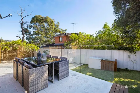 Property photo of 65 Waratah Parade Narraweena NSW 2099