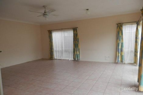 Property photo of 27 Mount Piper Rise Craigieburn VIC 3064