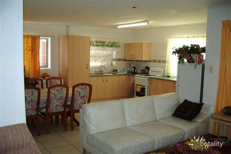 Property photo of 2/18 Sunrise Boulevard Surfers Paradise QLD 4217