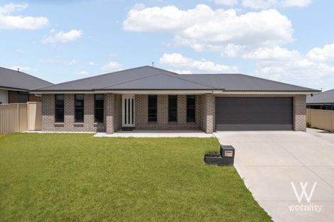 49 Emerald Dr, Kelso, NSW 2795