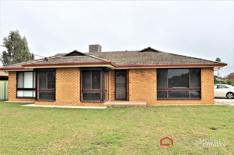 Property photo of 2 Main Street Lake Albert NSW 2650