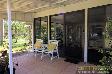 Property photo of 10 Ironbark Crescent Yarravel NSW 2440