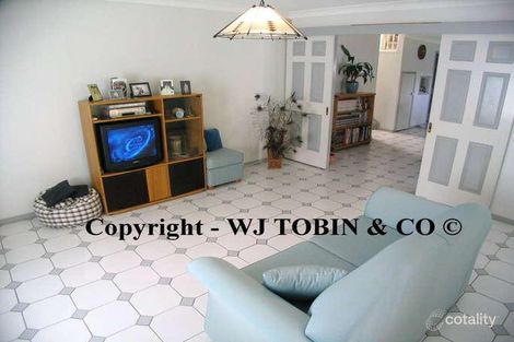 Property photo of 137 Scrub Road Carindale QLD 4152