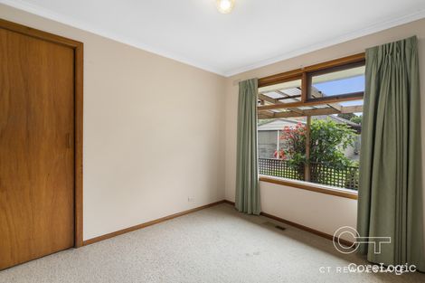 Property photo of 6 Pinnacle Avenue Ferntree Gully VIC 3156