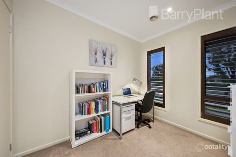 13 Hollywood Ave, Point Cook, VIC 3030