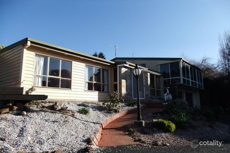 Property photo of 18 Seaside Crescent Penguin TAS 7316