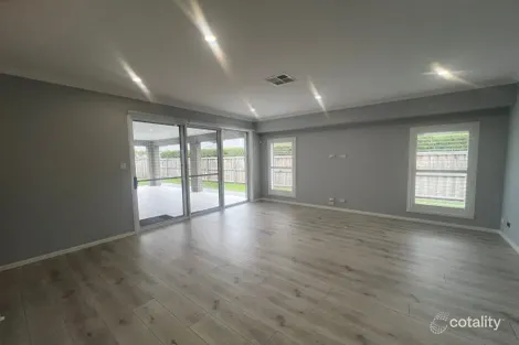 Property photo of 31 Roty Avenue Renwick NSW 2575