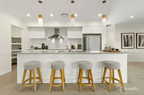 Property photo of 37 Kingham Circuit Thornton NSW 2322