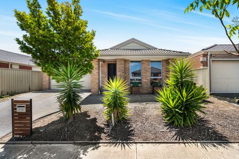 Property photo of 115 Blue Horizons Way Pakenham VIC 3810