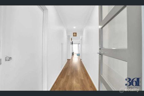 Property photo of 7 Nyman Circuit Tarneit VIC 3029