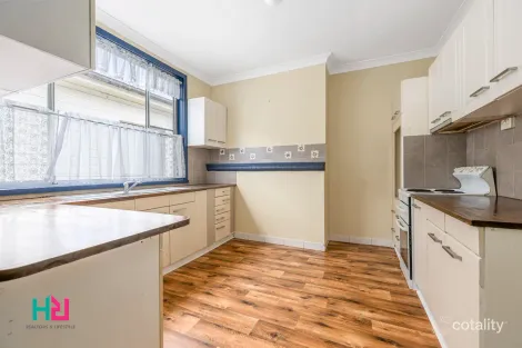Property photo of 10 Chifley Road Lithgow NSW 2790