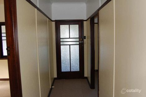 Property photo of 17 Crown Street Silkstone QLD 4304