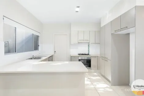 Property photo of 2/33-37 Emerald Drive Diamond Beach NSW 2430
