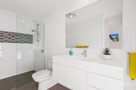 Property photo of 1 Wingello Crescent Tullimbar NSW 2527