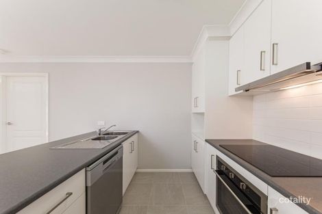 Property photo of 8 Sienna Drive Glenvale QLD 4350