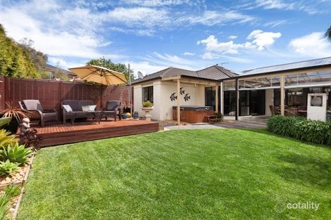 Property photo of 25 Pendelton Place Lysterfield VIC 3156