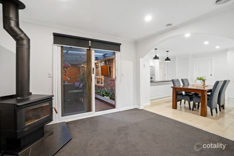 Property photo of 25 Madigan Crescent Mill Park VIC 3082