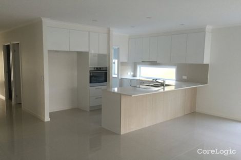 Property photo of 33 Apple Crescent Caloundra West QLD 4551
