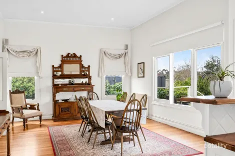 Property photo of 30 Queen Street Colac VIC 3250