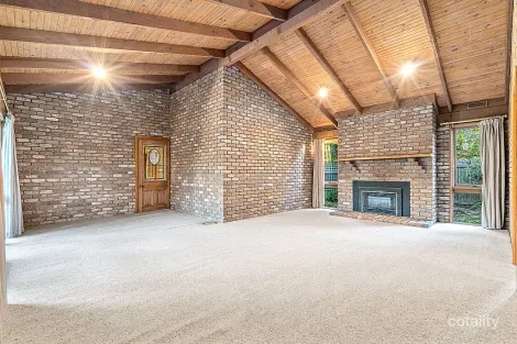 Property photo of 7 Pinewood Drive Wantirna South VIC 3152