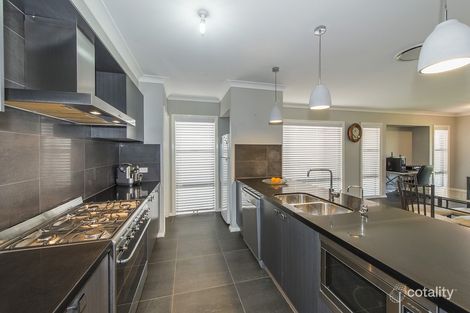 Property photo of 5 Bowen Close Jordan Springs NSW 2747