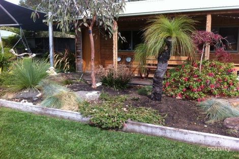 5 Digby Dr, Romsey, VIC 3434