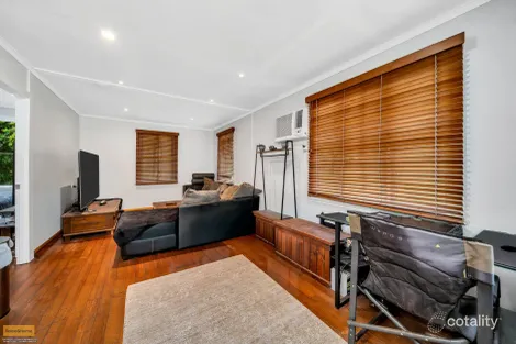 Property photo of 8 Maud Street Flying Fish Point QLD 4860