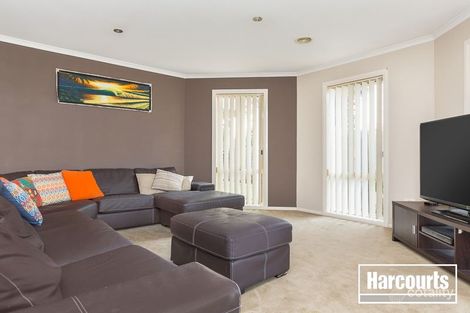 Property photo of 33 Paperbark Drive Mount Martha VIC 3934